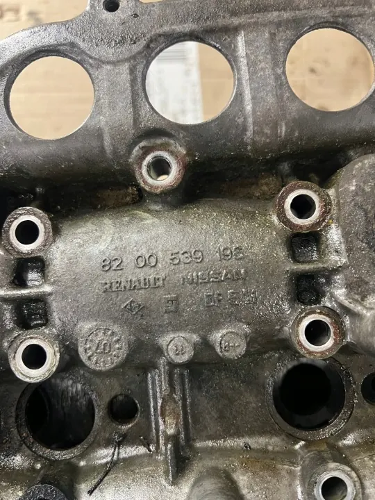 OEM 8200519994 Cabeçote & Tampa para Renault Master image 8