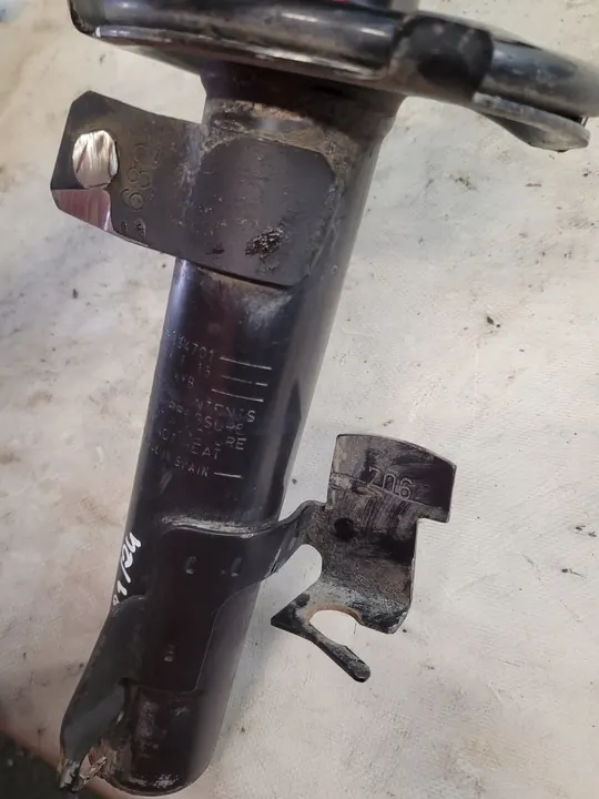 Fram vänster gasstötdämpare Mazda 3 I KYB 334701 image 5