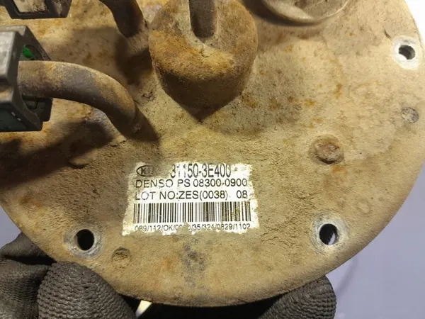 KIA SORENTO I 2.4B Kraftstoffpumpe 31150-3E400 image 4