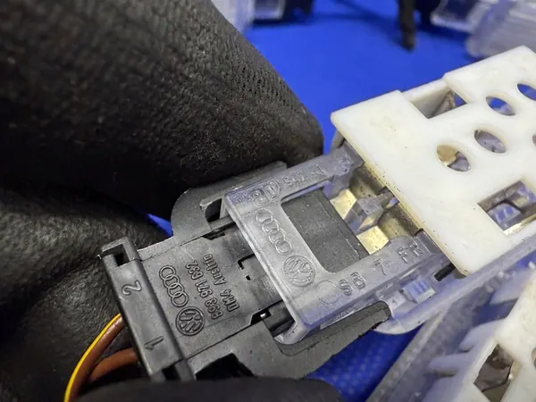 Inredningsbelysning Dörrlampa Audi A6 C6 8D0947415 image 3