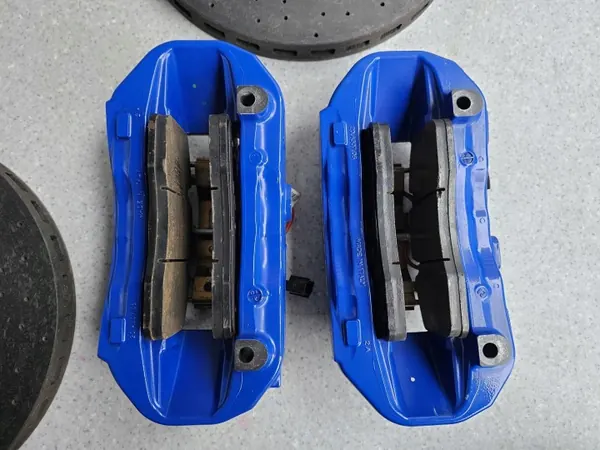 Maserati MC20 Keramische Remmen Set OEM - Schijven & Blokken image 6