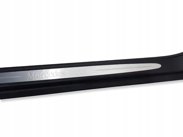 OEM 23486VV Tampa de soleira esquerda dianteira Mercedes CLK image 4
