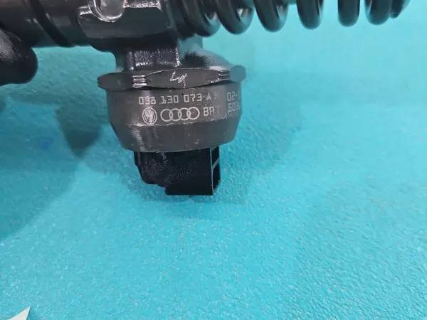 Pompe à lave-glace OEM 0414720214 pour 1.9 TDI image 3