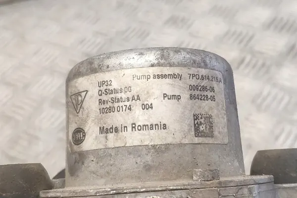 Imupumppu PORSCHE CAYENNE 3.0L hybrid 2011 7P0614215A image 4