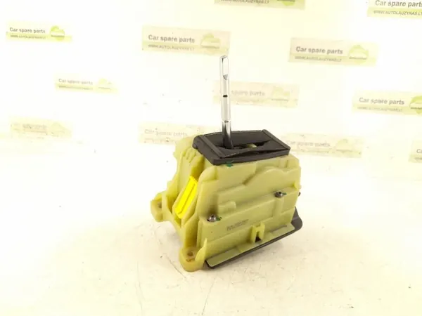 Mercedes-Benz Växelspak OEM A2042677724 - Begagnad image 2