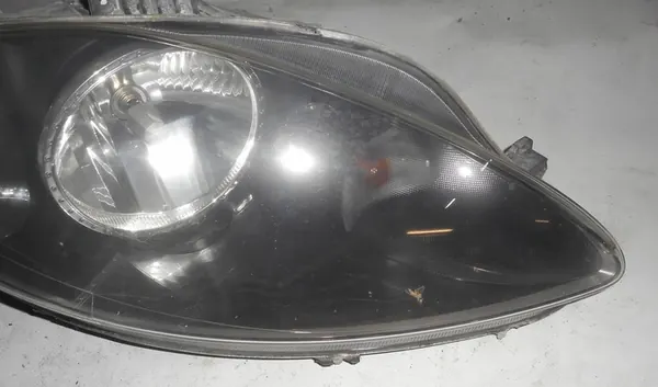Farol dianteiro direito Seat Leon II Europa 5P1941006D image 3