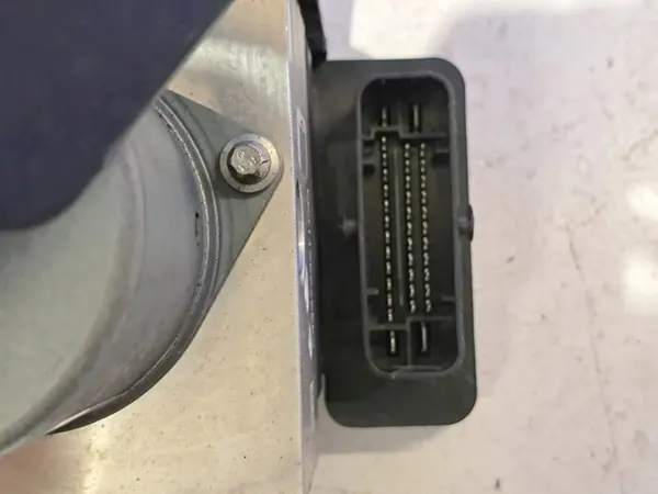 ABS-pumppu OEM A1664313912 Mercedes-Benz GL:lle image 3