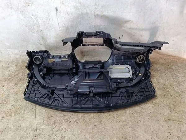 Renault Captur I LIFT 13-19 instrumentpanel OEM 681009941R image 6