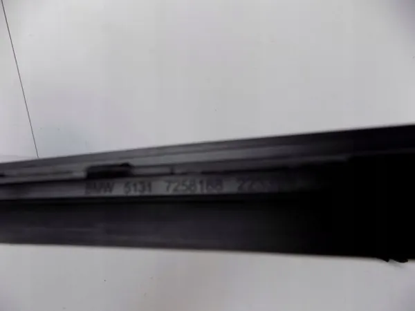 BMW OE Waterafvoergoot OEM 7258188/7258187 image 6
