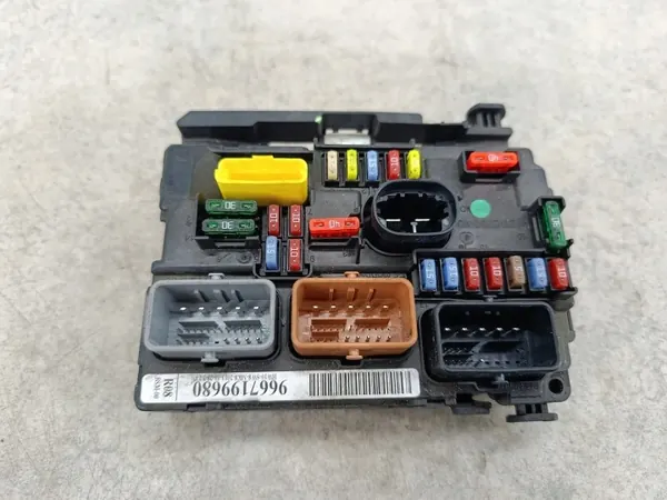 Módulo BSM OEM 9667199680 BSM-R08 para Citroen DS3 image 2