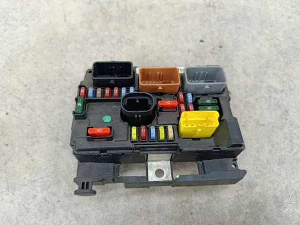 Módulo BSM OEM 9667199680 BSM-R08 para Citroen DS3 image 3