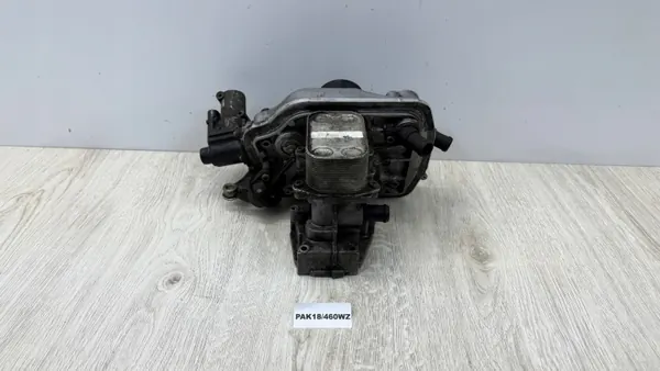 Öljynjäähdytin EGR-venttiili OEM 70319610 VW Transporter T5 image 4