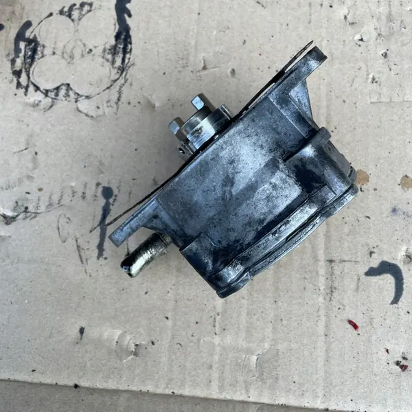 Imupumppu 3.0CDI V6 Mercedes W212 W218 W204 6422300765 image 5