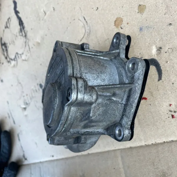 Imupumppu 3.0CDI V6 Mercedes W212 W218 W204 6422300765 image 6