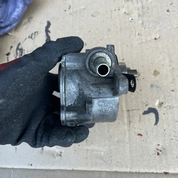 Imupumppu 3.0CDI V6 Mercedes W212 W218 W204 6422300765 image 7