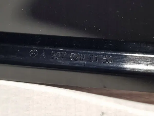 Derde remlicht Mercedes E C207 OEM A2078200156 image 9