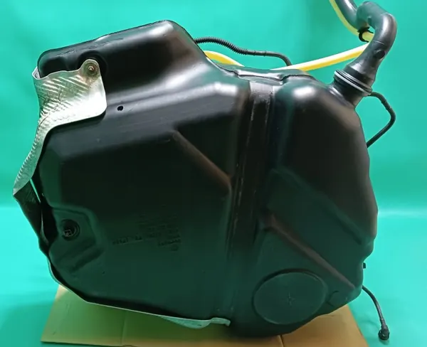 Brandstoftank OEM 5Q0201060GH voor VW Golf Audi A3 8V image 4