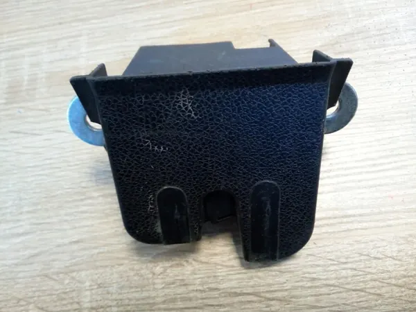 Baklucka Lås VW Passat B6 Touran Golf V VII OEM image 7