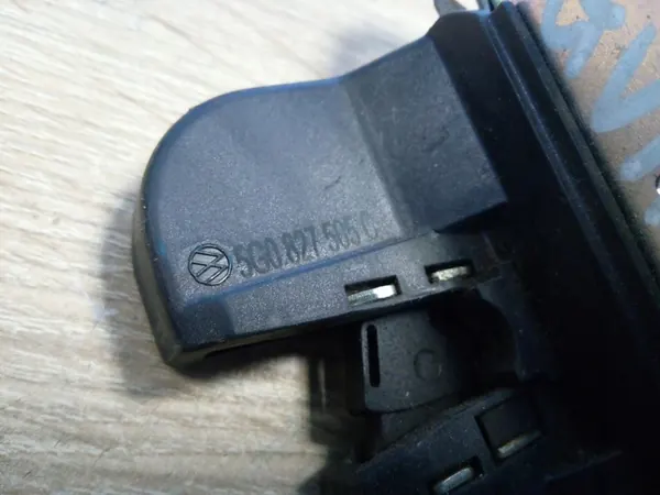 Baklucka Lås VW Passat B6 Touran Golf V VII OEM image 9