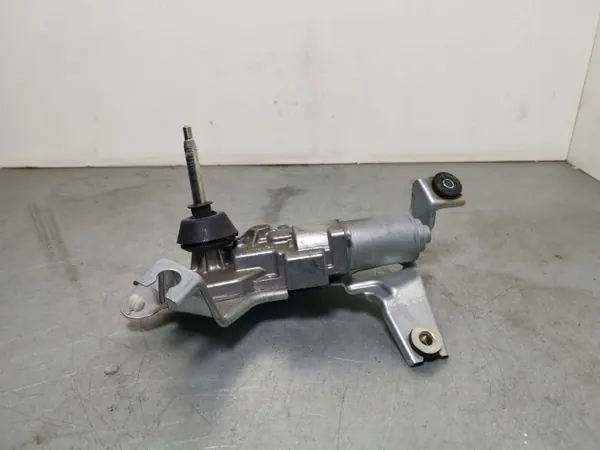 Subaru Forester takasiipe OEM SJ049 - Käytetty image 3