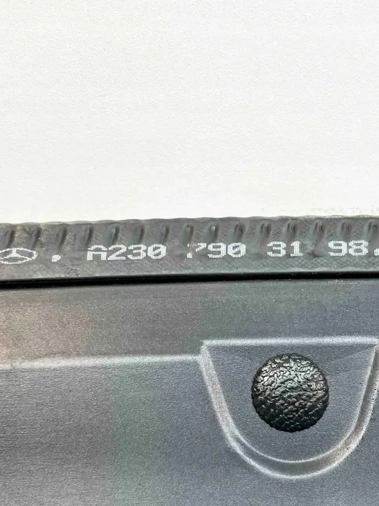 Vitre arrière Mercedes SL R230 OEM 12042310000 image 9