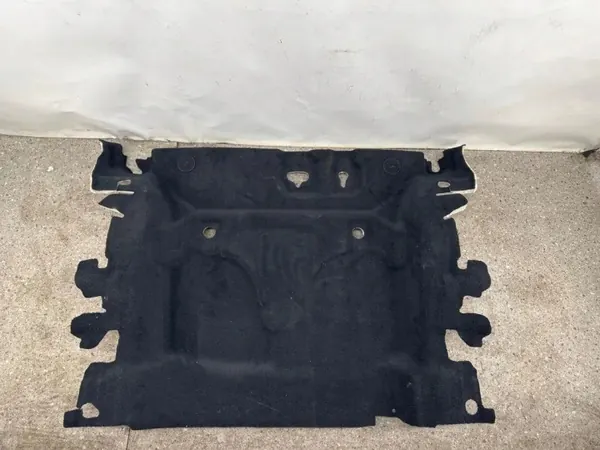 Alfombra trasera BMW X5 G05 OEM 7941069 - Usada image 2