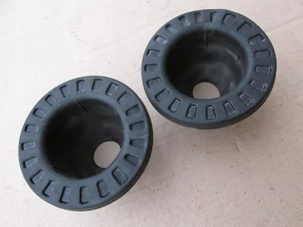 Suzuki Grand Vitara II 5d Capa Amortecedor OEM image 3