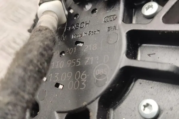 Wischermotor für VW CADDY III VARIANT image 2