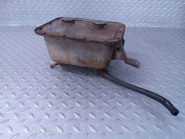Réservoir de liquide de frein d'occasion OEM UR19696 Rolls-Royce image 3