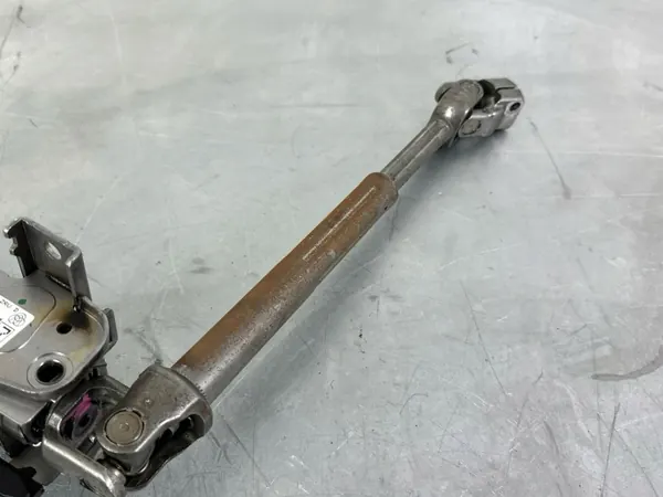 Ohjauspylvään risti OEM 5QN419490K VW Tiguanille image 6