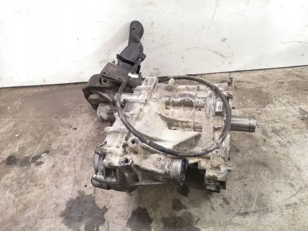 Caixa de transferência Suzuki OEM 14SZM012 - Usado image 2