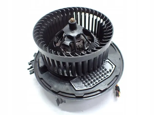 Puhallin OEM 3Q1819021D VW Passat B8 17R:lle image 2