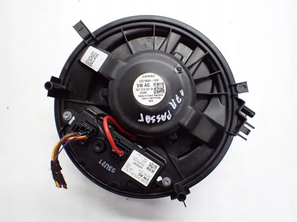 Puhallin OEM 3Q1819021D VW Passat B8 17R:lle image 3