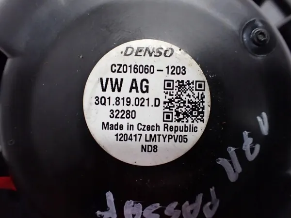Puhallin OEM 3Q1819021D VW Passat B8 17R:lle image 4