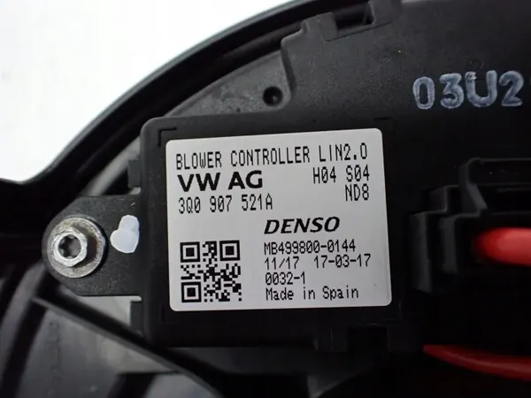 Puhallin OEM 3Q1819021D VW Passat B8 17R:lle image 5
