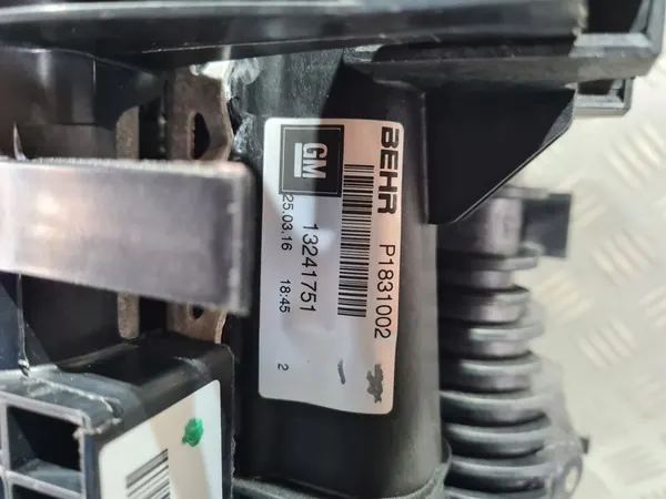 Conjunto de radiadores Opel Insignia A 1.6 2.0 CDTI image 8