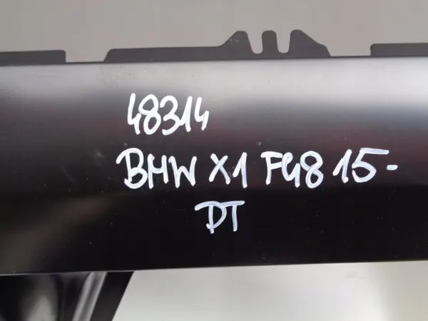 BMW X1 F48 Rechter Heckkotflügel OEM 48314 image 6