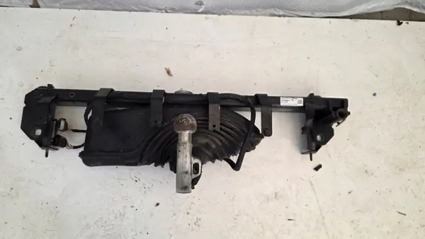 Crochet de remorquage électrique OEM 6872083 BMW X3 G01 image 2