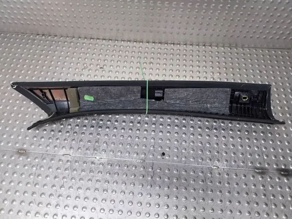 Linker voorste pilaarafdekking OEM S26372398 Mercedes S W222 image 3