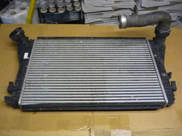Radiateur d'eau OEM 386 pour Audi A3 8P 1.9TDI image 8