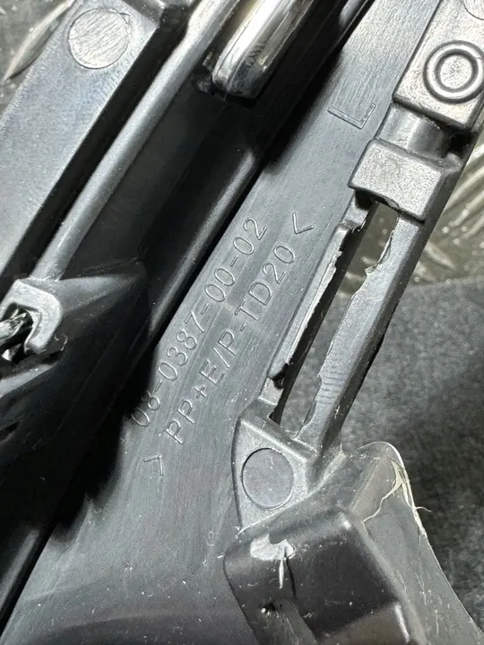 Griglia paraurti Toyota Yaris III Lift image 3