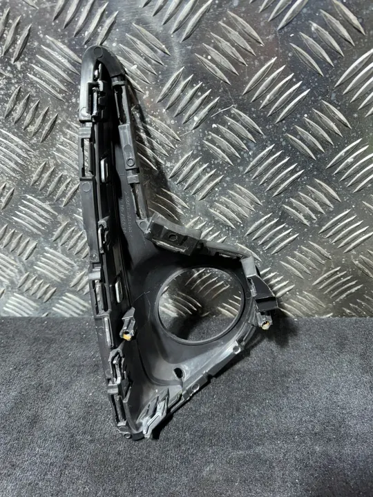 Griglia paraurti Toyota Yaris III Lift image 4