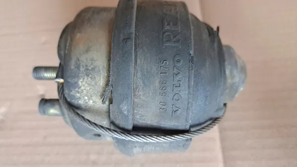 Moottorin Kiinnike Volvo XC90 2.4 D5 image 2