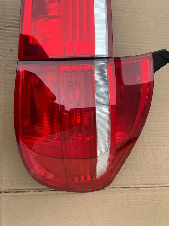 BMW X5 E70 Luz Trasera Derecha OEM 7158942 7295340 image 4