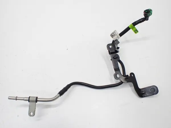 Bränsleslang OEM MB3Q-9A274-BG för VW Amarok II image 3