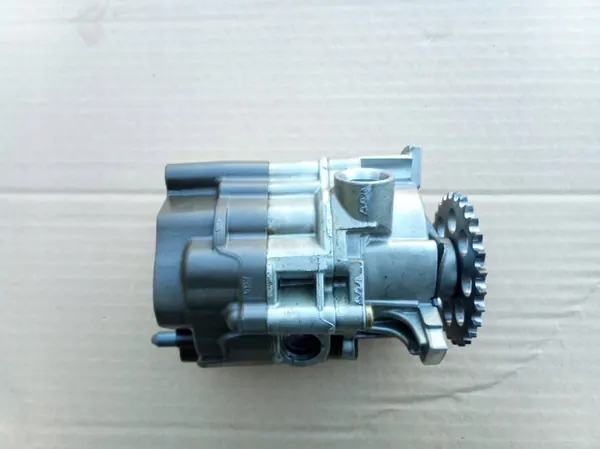 Pompe à huile Mercedes OEM A6549500 pour 2.0 CDI image 2
