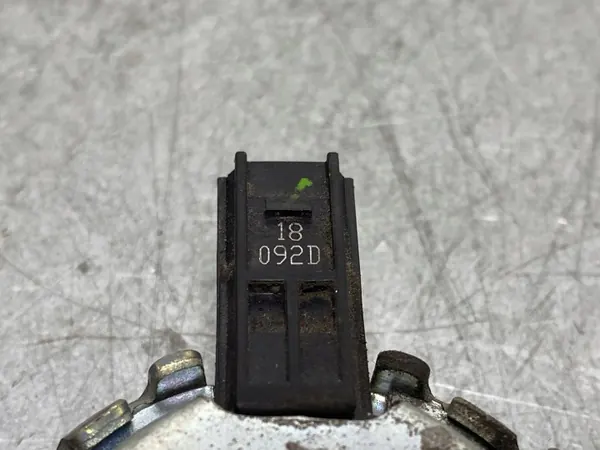 Solenoïde de distribution variable Subaru XV II OEM FBZ16879 image 3