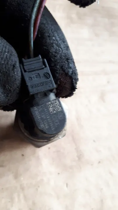 Korkeapaineinen polttoainepumppu Audi S4 B8 3.0T OEM 07L127026Q image 2