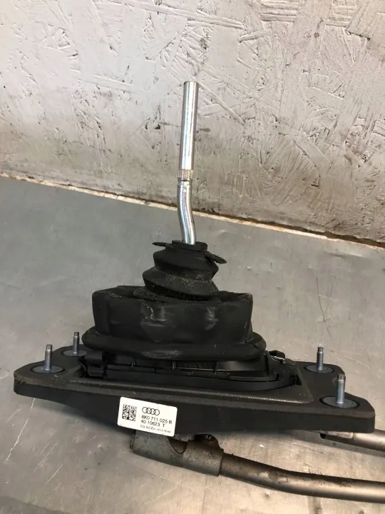 Selector de palanca Audi A5 OEM 8K0711025R Usado image 3