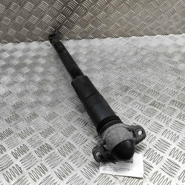 Ammortizzatore posteriore sinistro Skoda Superb B8 2017 OEM 3Q0513049FN image 2